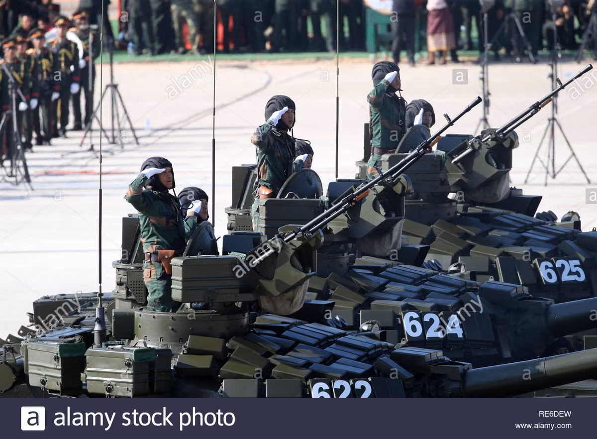 Dù số lượng 24 chiếc T-72B1 là ít nhưng nó cũng đưa lực lượng xe tăng của Lào lên hàng “top chất lượng” ở Đông Nam Á. Sức mạnh của T-72B1 nhìn chung là khỏi bàn cãi khi trang bị pháo 125mm, giáp ERA Kontakt 1, nó có thể coi là ngang ngửa với dòng tăng VT-4 của Thái Lan hay Leopard 2A4 của Indonesia, Singapore…. Nguồn ảnh: Alamy