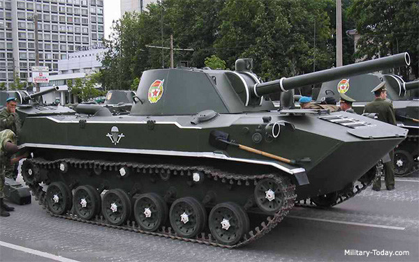 2S42 Lotos được thiết kế nhằm thay thế vai trò của pháo tự hành 2S9 Nona-S, 2S9-1 Siristelka và 2S9-1M Nona-SM được thiết kế dưới thời Liên Xô và sau đó được Nga cải tiến. Nguồn ảnh: Military-Today