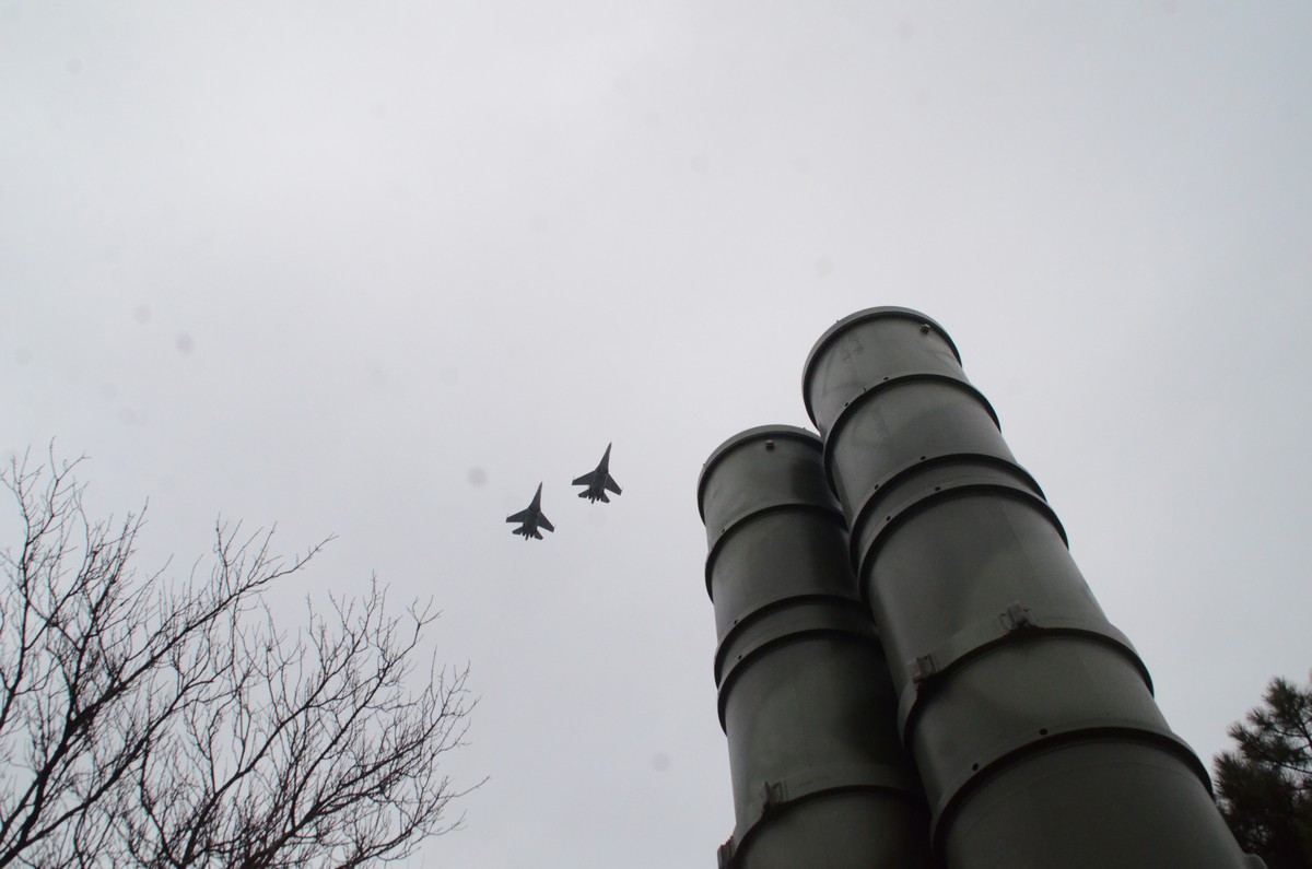 Với năng lực của S-400 thì khỏi phải bàn khi B-52 là một trong những “mục tiêu ưa thích nhất” của tổ hợp phòng không tầm xa tốt nhất Liên bang Nga. Nguồn ảnh: Wikipedia