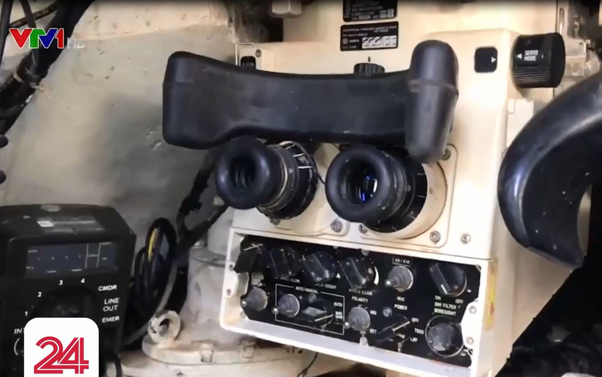 Kính ngắm là thành phần quan trọng trong hệ thống điều khiển hỏa lực làm nhiệm vụ phát hiện các mục tiêu di động cũng như mục tiêu tĩnh trong các điều kiện thời tiết, ban ngày và ban đêm. Ảnh: VTV24