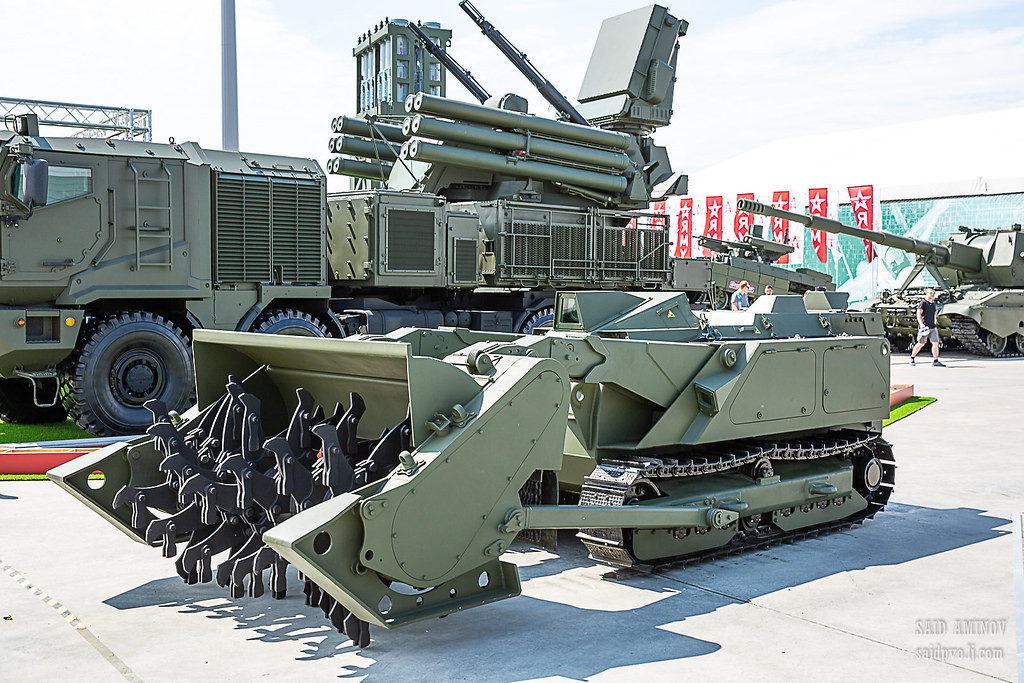 Hệ thống radar của Pantsir-SM cũng hiện đại hơn với tầm phát hiện mục tiêu 40-75km, tầm bắt bám mục tiêu từ 20-40km. Nguồn ảnh: SAID AMINOV