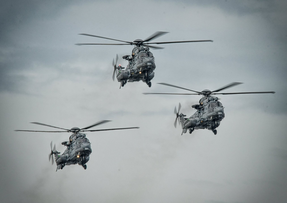 Trực thăng săn ngầm/cứu hộ biển hiện đại EC 725. Ảnh: kemenierian pertahanan