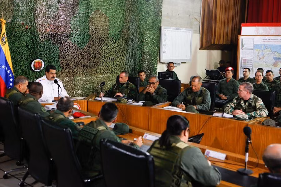 Tổng thống Maduro có mặt tại cuộc họp các chỉ huy cuộc tập trận quy mô. Nguồn ảnh: bmpd