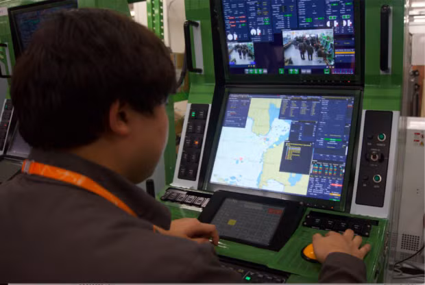 Theo PNA, cả BRP Jose Rizal và Antonio Luna đều trang bị hệ thống vũ khí hiện đại gồm cả tên lửa chống hạm, tên lửa phòng không phóng thẳng đứng và ngư lôi săn ngầm. Ngoài ra, chúng còn được tích hợp hệ thống quản lý tác chiến Naval Shield có khả năng phát hiện, theo dõi 4.000 mục tiêu... Nguồn ảnh: Wikipedia