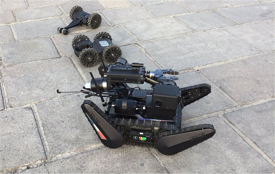 Một loạt các mẫu robot do Nexter Robotics - công ty con của Nexter Systems phát triển, nó bao gồm ba mẫu robot: NERVA-S; NERVA-LG và NEVRA-XX. Trong đó, loại NEVRA-XX trang bị camera quan sát ban đêm, có thể phát hiện tiếng súng, hóa chất... chạy với tốc độ 5km/h, thời gian hoạt động 150-240 phút. Nguồn ảnh: Army Recognition