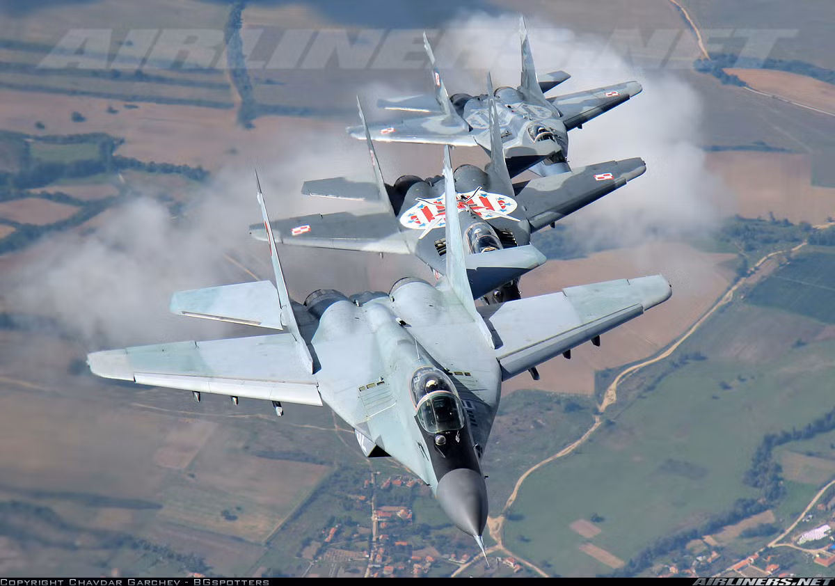 8 chiếc F-16V này sẽ đóng vai trò thay thế hoàn toàn nhiệm vụ chiến đấu của phi đội MiG-29 - "xương sống" không quân Bulgria hiện nay. Nguồn ảnh: Airliners.net