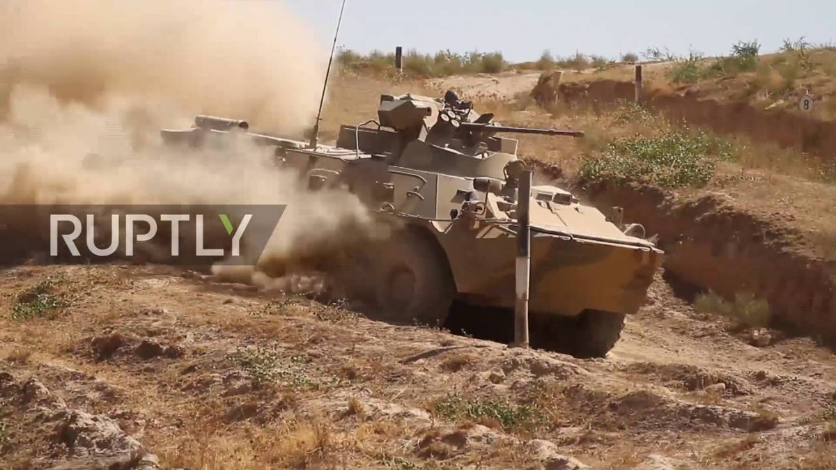 Có khả năng BTR-82AT được nâng cấp dựa trên kinh nghiệm chiến trường có được ở cuộc chiến Syria. Nơi mà BTR-82A được triển khai số lượng lớn để bảo vệ căn cứ Nga cũng như hỗ trợ Quân đội Syria chiến đấu. Nguồn ảnh: RT