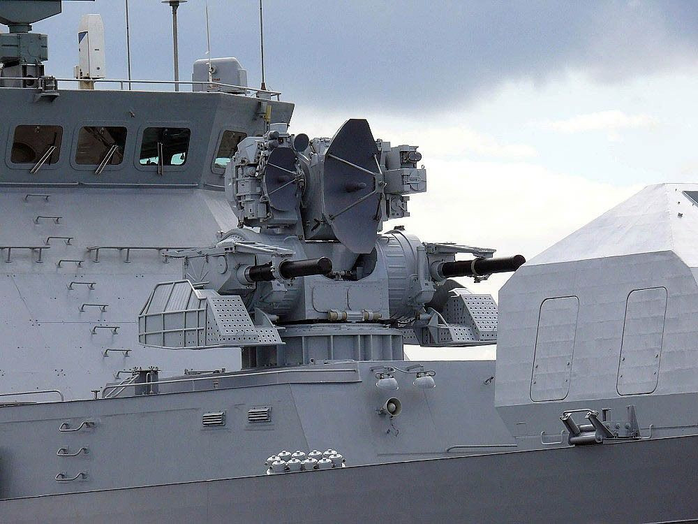 Ngoài các hệ thống tên lửa chủ lực, Gorshkov còn được trang bị hai module phòng không tầm thấp Kashtan CIWS và 2 bệ phóng ngư lôi 330m Paket-NK, pháo hạm 130mm... Nguồn ảnh: Military Reviews