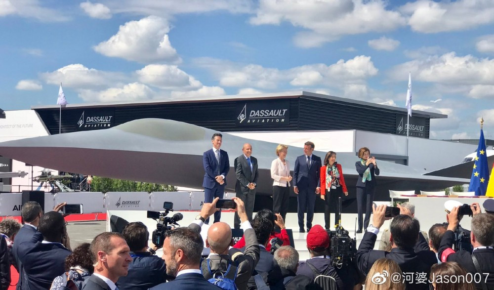 Với tiềm lực cực “khủng” của hai “tai to mặt lớn” thì mẫu máy bay thế hệ 5 này nhiều khả năng rất khả thi, vấn đề chỉ còn là thời gian bao giờ khi nào nguyên mẫu sẽ ra đời. Nguồn ảnh: Jason 007