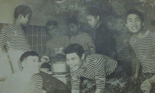 Tháng 7/1984, Hải đội tàu ngầm 182 lên đường sang Liên Xô. Họ đã có 2 năm huấn luyện tại Trung tâm huấn luyện tàu ngầm tại Ri Ga (nước Cộng hòa Latvia). Tháng 2/1986, cán bộ chiến sỹ trạm nổi kết thúc khóa huấn luyện về nước. Cuối tháng 5/1986 toàn bộ Hải đội và khung tàu ngầm 1 kết thúc huấn luyện về nước. Ảnh: Infonet