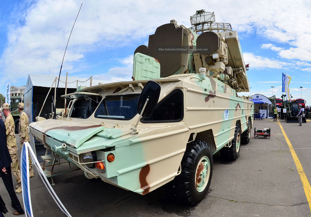 Trong ảnh là phiên bản tên lửa phòng không Osa thế hệ cũ thời Liên Xô, có thể thấy rất rõ điểm khác biệt với ảnh số 1 và các ảnh sau đây. Nguồn ảnh: Bmpd