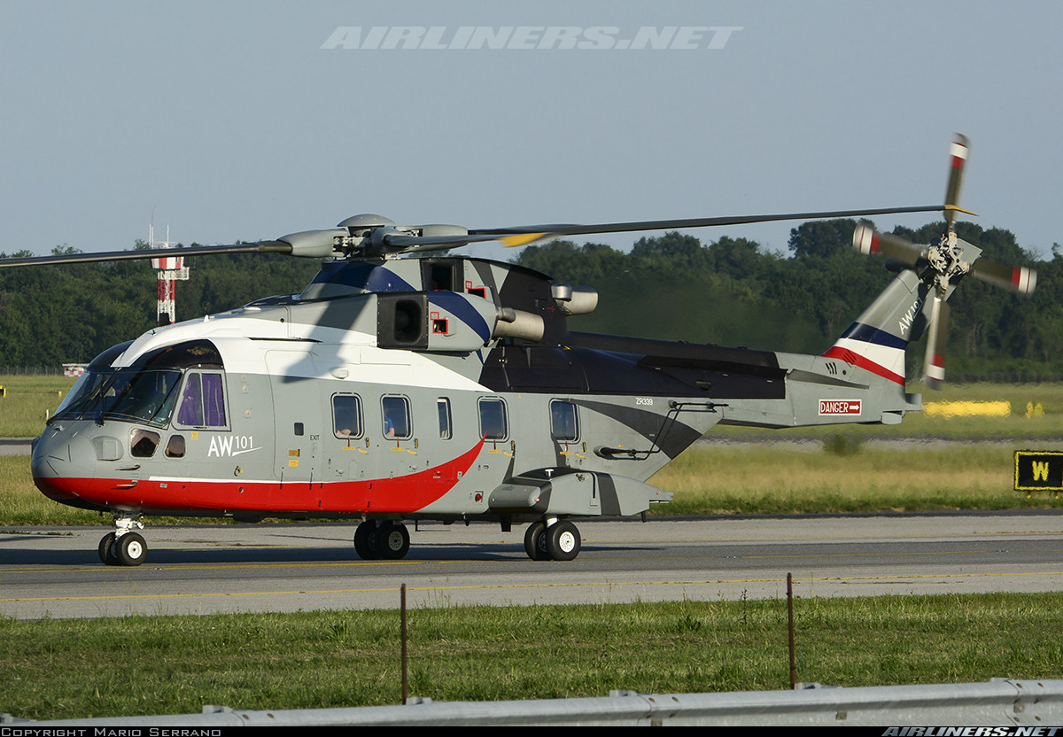 AW101 là trực thăng đa năng hạng trung do Anh và Italy hợp tác phát triển từ cuối những năm 1980 và chính thức được sản xuất hàng loạt từ đầu thế kỷ 21. Loại máy bay được phương Tây tự đánh giá là có độ tin cậy cao, nhiều tính năng hiện đại, có thể tùy biến đa dạng mọi nhiệm vụ dân sự - quân sự, có thể hoạt động trong điều kiện khí hậu khắc nghiệt nhất. Nguồn ảnh: Airliners.net
