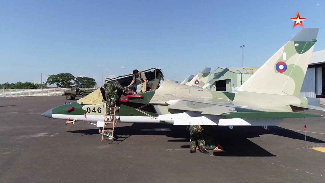 Theo Jane's All the World's Aircraft, Banglades đã nhận được 16 chiếc Yak-130 từ Nga. Myanmar đã đặt hàng 12 chiếc Yak-130, tất cả đều được bàn giao vào cuối 2018. Lào cũng đã nhận được 4 chiếc Yak-130 cuối năm 2018 sau khoảng một năm ký hợp đồng. Nguồn ảnh: Zvezda