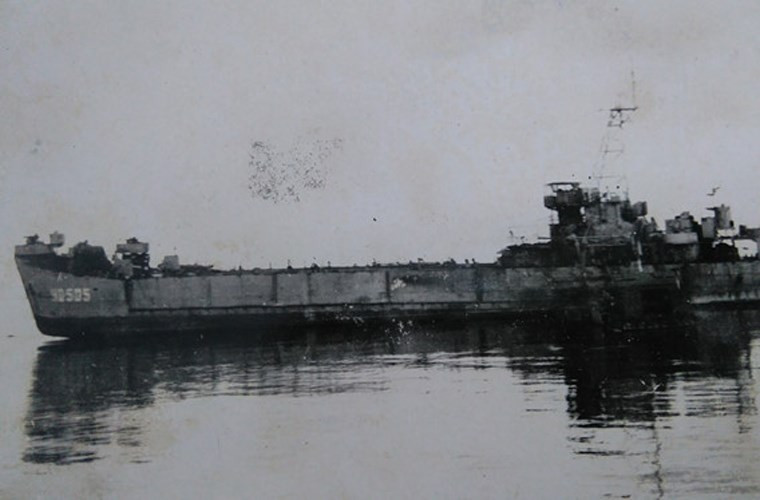 Tàu vận tải đổ bộ HQ-505 được Hải quân Nhân dân Việt Nam sử dụng trong chiến dịch CQ-88 bảo vệ các đảo ở Trường Sa năm 1988. Ảnh tư liệu