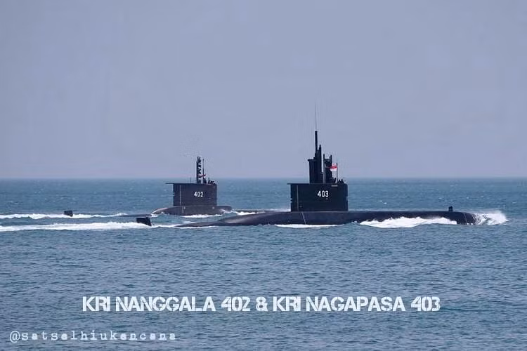 Chưa có thời hạn của việc bàn giao thêm 3 tàu mới, tuy vậy có thể rơi vào giai đoạn từ 2022-2015, tới lúc đó Hải quân Indonesia sẽ trở thành lực lượng có số lượng tàu ngầm lớn nhất khu vực (8 chiếc gồm: 6 chiếc mới đóng cùng Hàn Quốc và 2 chiếc mua của Đức trong quá khứ). Nguồn ảnh: Satselhiukencana
