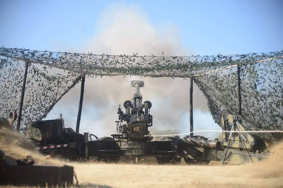 Bích kích pháo Soltam M-845 155mm của Quân đội Myanmar. Khẩu pháo này do Israel sản xuất, bắn xa đến 24km. Ảnh: Mizzima