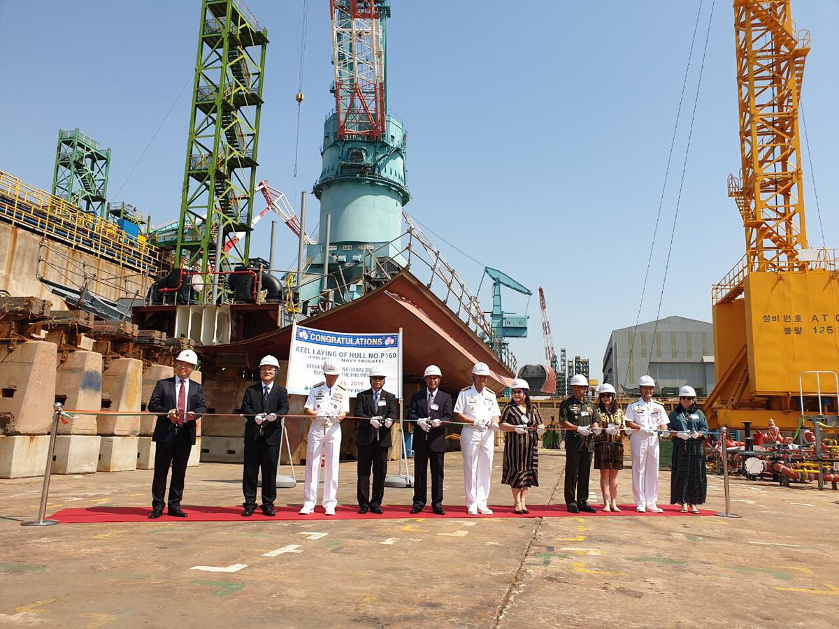 Trước đó, hồi tháng 10/2016, Bộ Quốc phòng Philippines đã ký hợp đồng với Hyundai đóng 2 khinh hạm hạng nhẹ cho nước này với giá trị hợp đồng khoảng 311 triệu USD chưa bao gồm vũ khí. Dự kiến, chiếc đầu tiên mang tên Joser Rizal sẽ gia nhập hải quân Philippines năm 2020. Nguồn ảnh: Bmpd