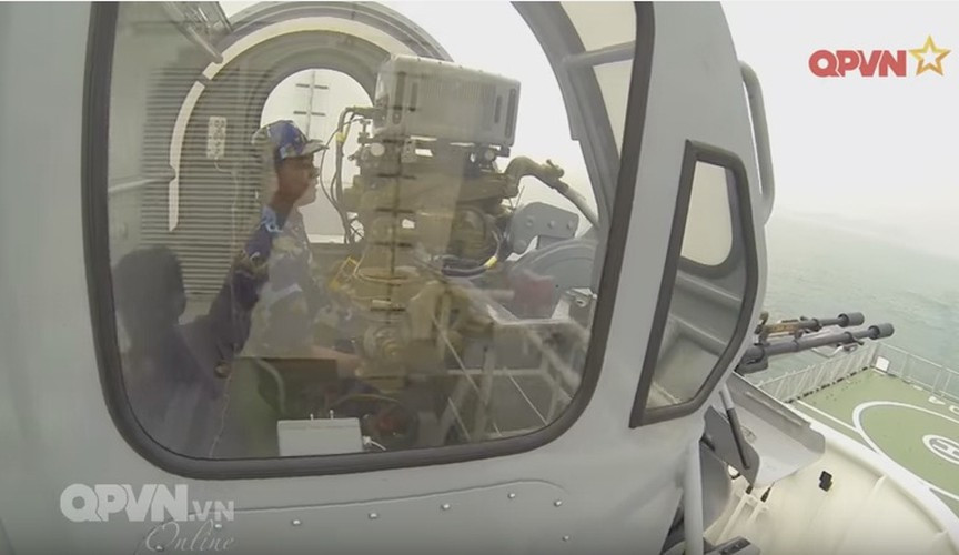 Mỗi tàu DN-2000 2.500 tấn được trang bị hai khẩu ZU-23 bố trí ở phía trước đài chỉ huy và sau đuôi, ngay trên nóc hangar trực thăng. Ảnh: QPVN