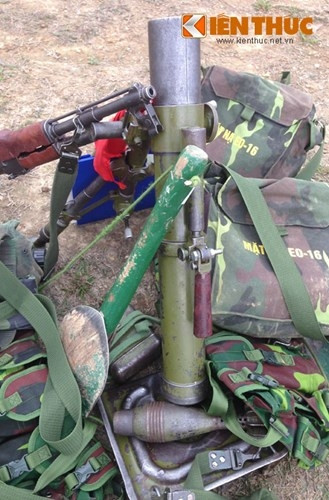 Cận cảnh một khẩu cối 60mm của quân đội ta.