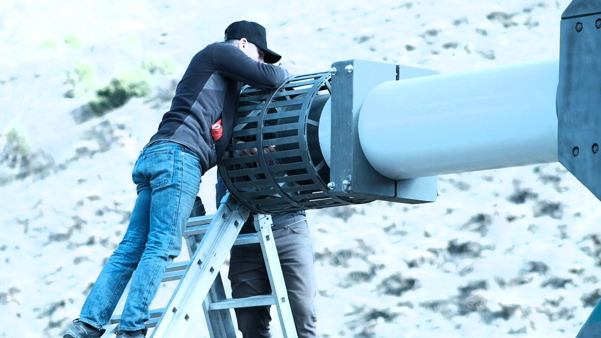 Có một điểm đáng lưu ý, Sahi 209 được thiết kế đặt trong tháp pháo giống với các hệ thống pháo hạm trên tàu chiến. Không loại trừ khả năng Sahi 209 được phát triển nhằm tích hợp cho các tàu chiến tương lai của Thổ Nhĩ Kỳ. Nguồn ảnh: Bmpd