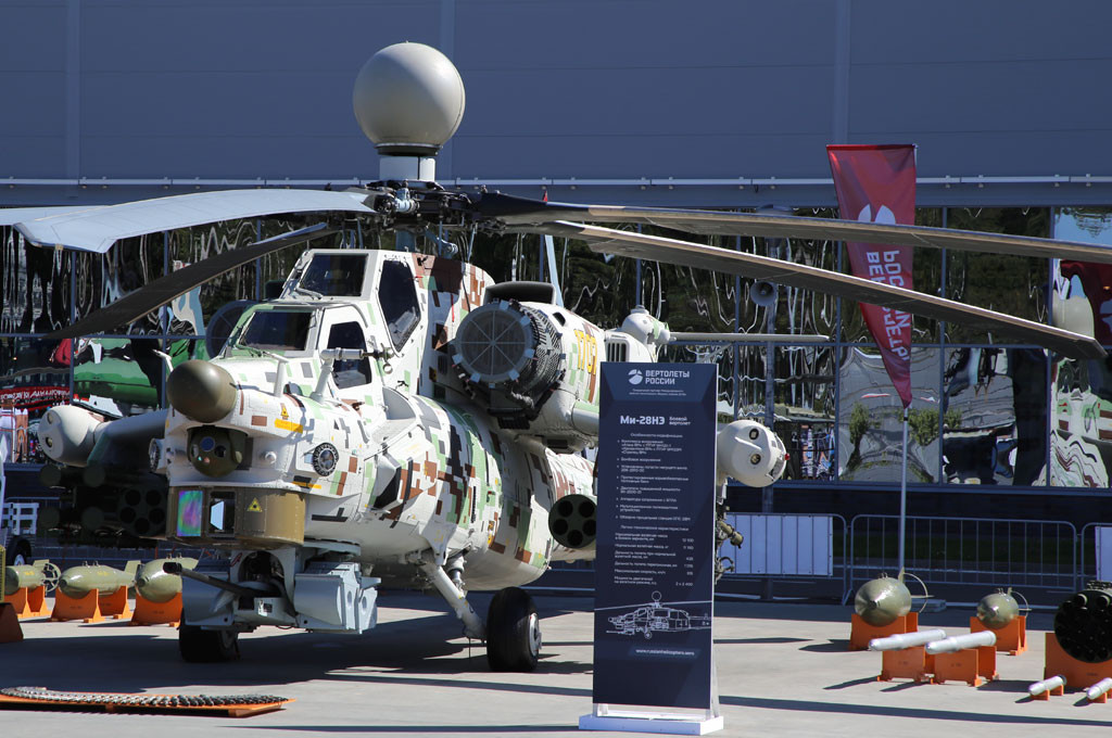 Đáng tiếc là nguồn tin FMTS không chịu cung cấp rõ danh tính các quốc gia đề nghị cung cấp trực thăng tấn công Mi-28NE. Việc đoán định là tương đối khó vì khách hàng trực thăng Nga ở châu Á và châu Âu rất nhiều. Riêng tại khu vực Đông Nam Á, ngoài Việt Nam hiện còn có Myanmar, Indonesia, Thái Lan, Lào, Campuchia cũng dùng trực thăng Nga. Ảnh: defpost