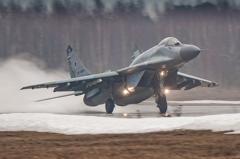 Vì là năm lẻ cho nên năm nay khả năng cao đội hình máy bay chiến đấu Nga duyệt binh có thể không đầy đủ tất tật các “anh tài”.