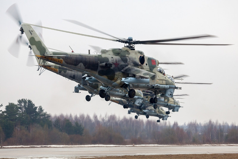 …tất cả cùng cất cánh một lúc.