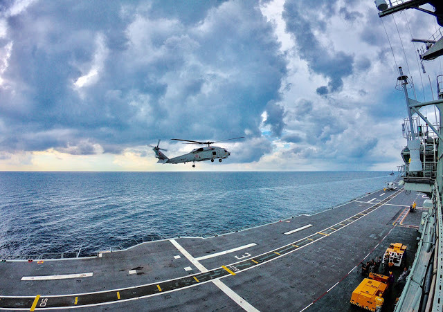 Trực thăng săn ngầm SH-70B trên mặt boong hàng không mẫu hạm. Nguồn ảnh: thaidefence
