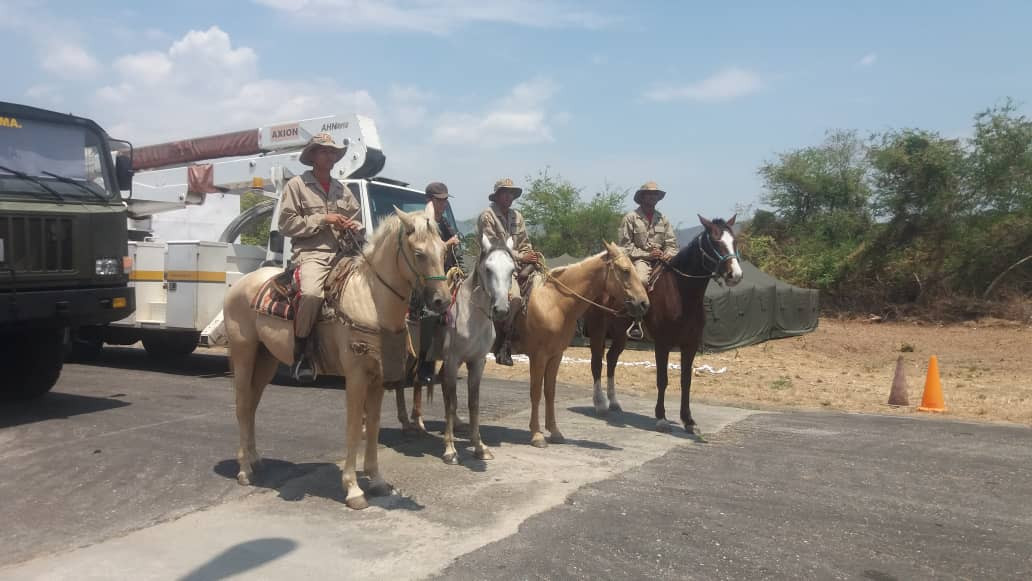 “Kỵ binh dân quân Venezuela”. Nguồn ảnh: Bmpd