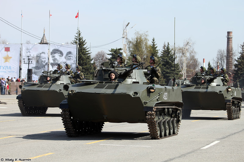 Quảng cáo là vậy, tất nhiên còn phải chờ chương trình thử nghiệm hoàn tất mới đánh giá được hết năng lực của BMD-2 thế hệ mới. Dự kiến, Bộ tư lệnh lực lượng Đổ bộ đường không Nga (VDV) muốn hiện đại hóa sâu rộng khoảng 600 phương tiện chiến đấu nhảy dù. Nguồn ảnh: Vitaly-Kuzmin