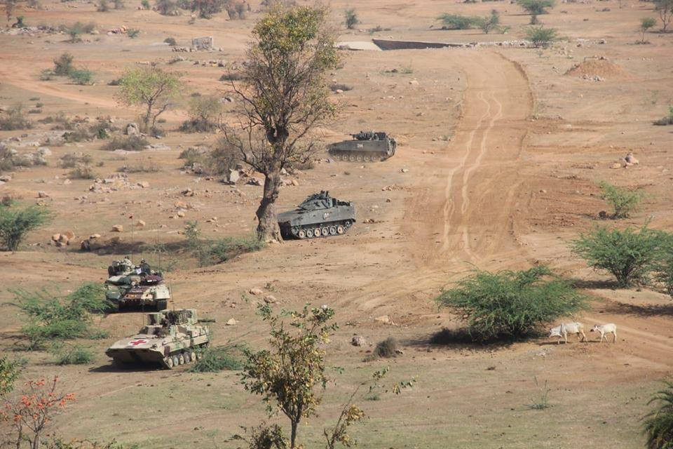 Đáng lưu ý, Quân đội Singapore “chịu chơi” đem xe chiến đấu bộ binh Bionix sang tận Ấn Độ tiến hành các khoa mục tập trận. Nguồn ảnh: Singapore Armed Force