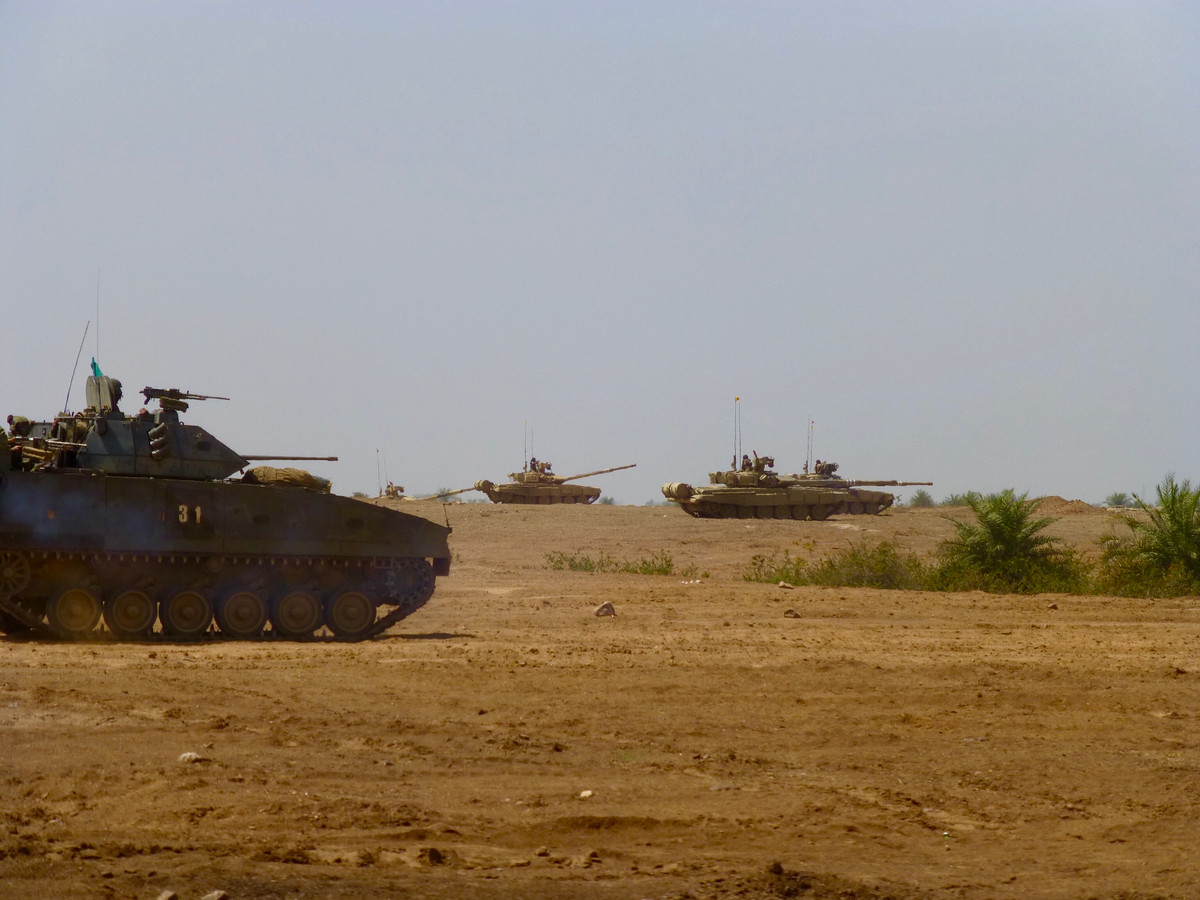 Cơ hội hiếm hoi này đến với Singapore nhờ cuộc tập trận chung với Ấn Độ. Theo thông báo từ LLVT Singapore, từ ngày 2-13/4, lực lượng thiết giáp nước này sẽ tiến hành cuộc tập trận chung với các xe tăng T-90S Bhishma và xe chiến đấu bộ binh BMP-2 Sarath tại thao trường Babina ở miền trung Ấn Độ. Nguồn ảnh: Singapore Armed Force