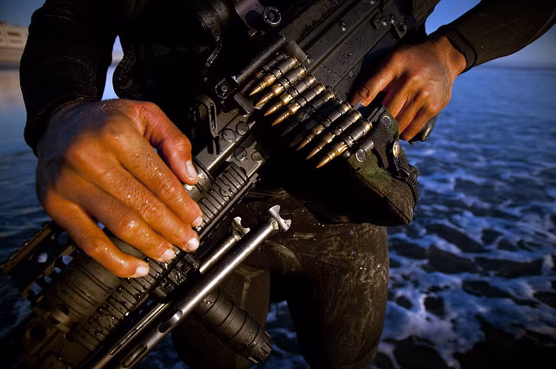 FN MK 48 hoặc MK 48 Mod 0 được đưa vào trang bị trong USSOCOM từ năm 2003 chuyên dùng cho nhiệm vụ chi viện hỏa lực trong chiến dịch đặc biệt của Quân đội Mỹ. Nguồn ảnh: Wikipedia