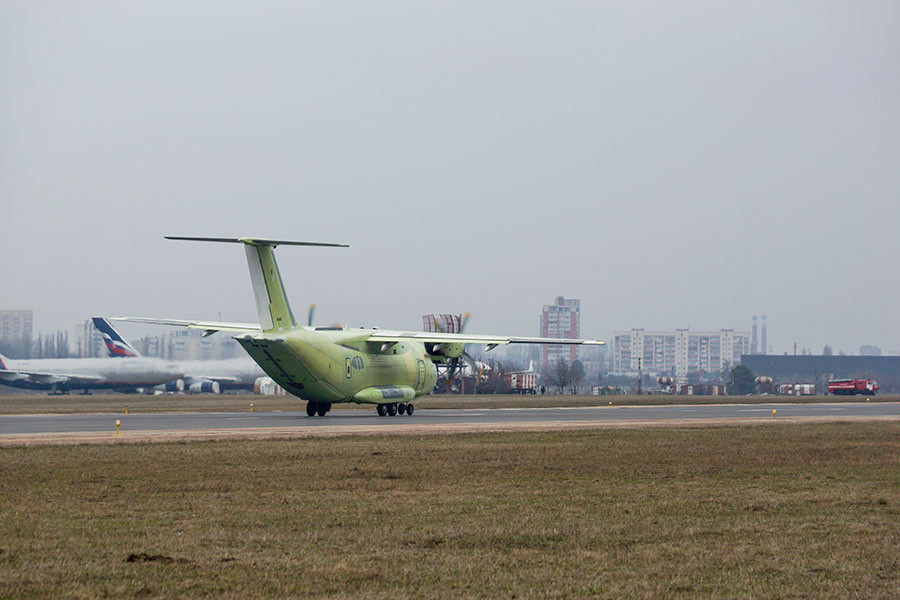 Nhìn chung, trọng lượng, tải trọng và kích thước của Il-112V tương đồng với An-26, có chăng sự khác biệt nằm ở phần cabin lớn hơn cho phép chở 44 lính thay vì chỉ 38. Nguồn ảnh: PJSC United Aircraft Building Corporation