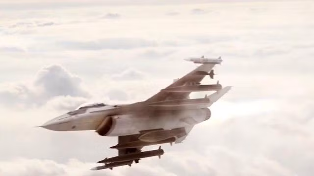 Về tầm bắn, trả lời Jane's trong lần giới thiệu Rampage năm 2018, Tổng Giám đốc kiêm Phó Chủ tịch điều hành IAI cho hay, Rampage là loại tên lửa không đối đất siêu âm có tầm bắn đến 100km, có thể hoạt động trong mọi điều kiện thời tiết, cả ban ngày và ban đêm. Nguồn ảnh: Ynetnews