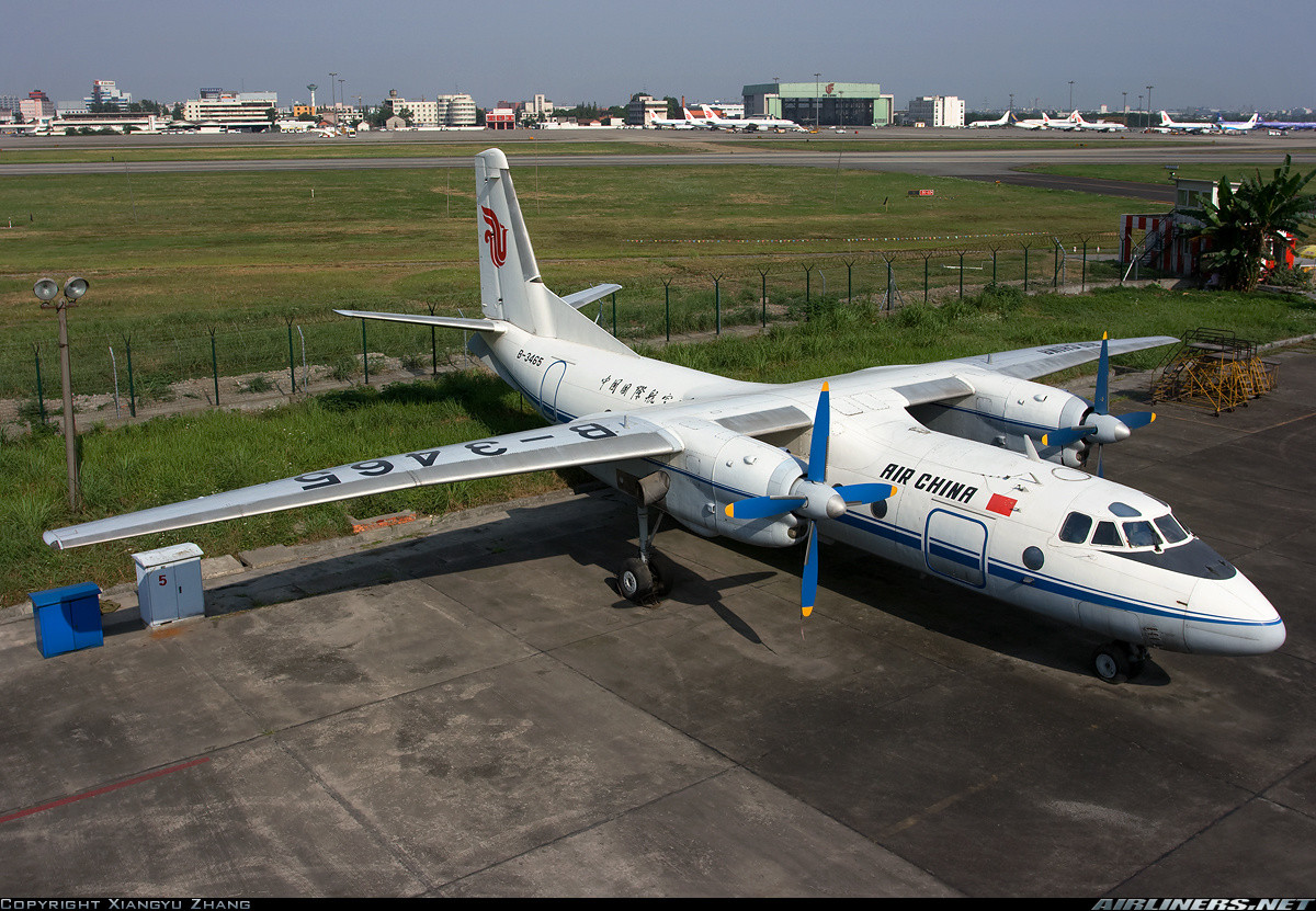 Y-7 là dòng máy bay vận tải - chở khách phục vụ cho cả mục đích quân sự - dân sự do Tổng Công ty Tây An sản xuất từ những năm 1980 trên cơ sở dòng máy bay An-24/26 của Liên Xô (cũ). Ước tính, 103 chiếc đã được sản xuất từ năm 1984 tới nay. Nguồn ảnh: Airliners.net