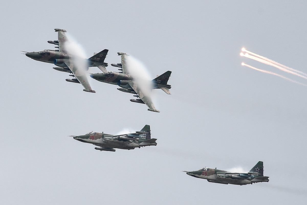 Cuộc thi phi công quân sự Aviadarts năm nay có sự góp mặt của 4 đội gồm: Nga, Trung Quốc, Belarus và Kazakhstan. Dù đã diễn ra qua nhiều kỳ, thế nhưng Aviadart hàng năm chỉ tổ chức quanh quẩn vài đội tham dự. Ảnh: Bộ Quốc phòng Nga