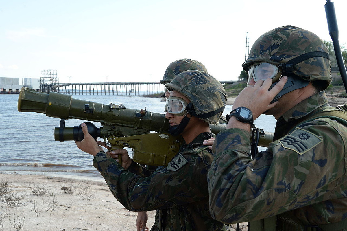 Sản xuất thành công trong nước rõ ràng sẽ rẻ hơn hẳn so với việc mua sắm nguyên bộ từ Liên bang Nga. Đó thực sự là điều đáng mừng với nền công nghiệp quốc phòng và quân đội ta. Ảnh: Wikipedia