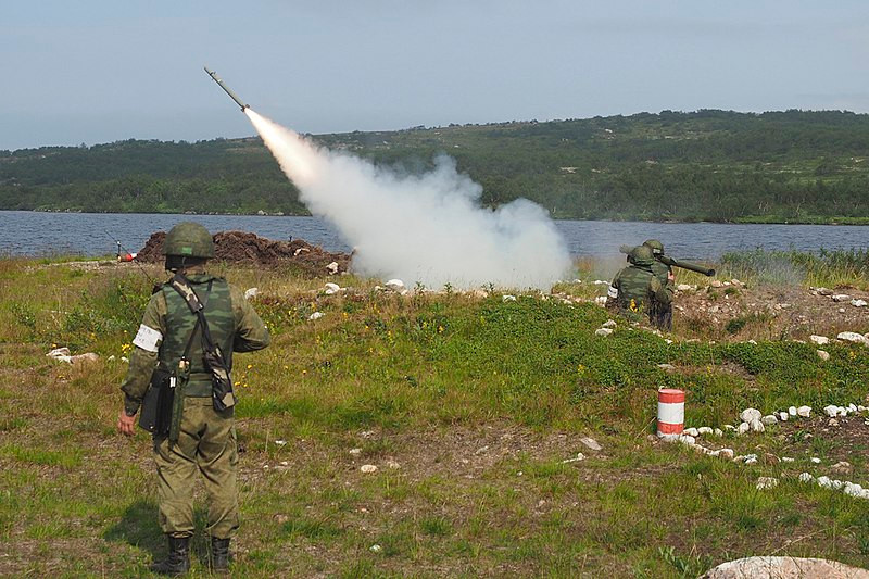 Với trọng lượng nhẹ, kích thước gọn, chỉ cần một tới 2 xạ thủ là có thể vận hành Igla-S. Nguồn ảnh: Wikipedia