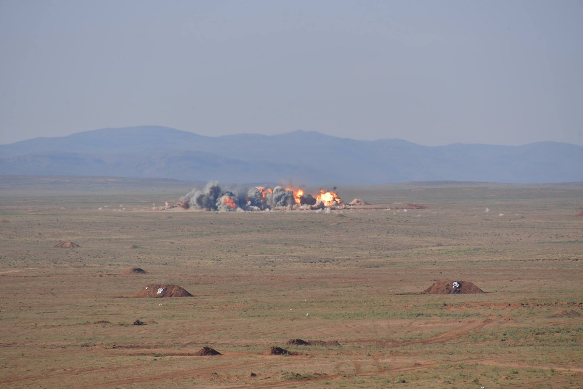 Lực lượng này được trang bị nhiều hệ thống vũ khí hiện đại do Nga và Trung Quốc sản xuất. Nguồn ảnh: dambiev