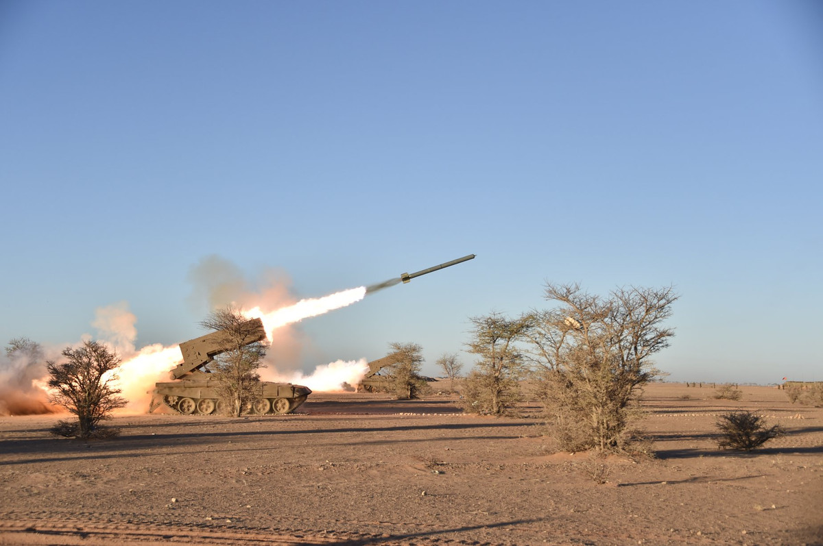 Pháo phản lực phóng loạt hạng nặng TOS-1A Buratino. Nguồn ảnh: dambiev