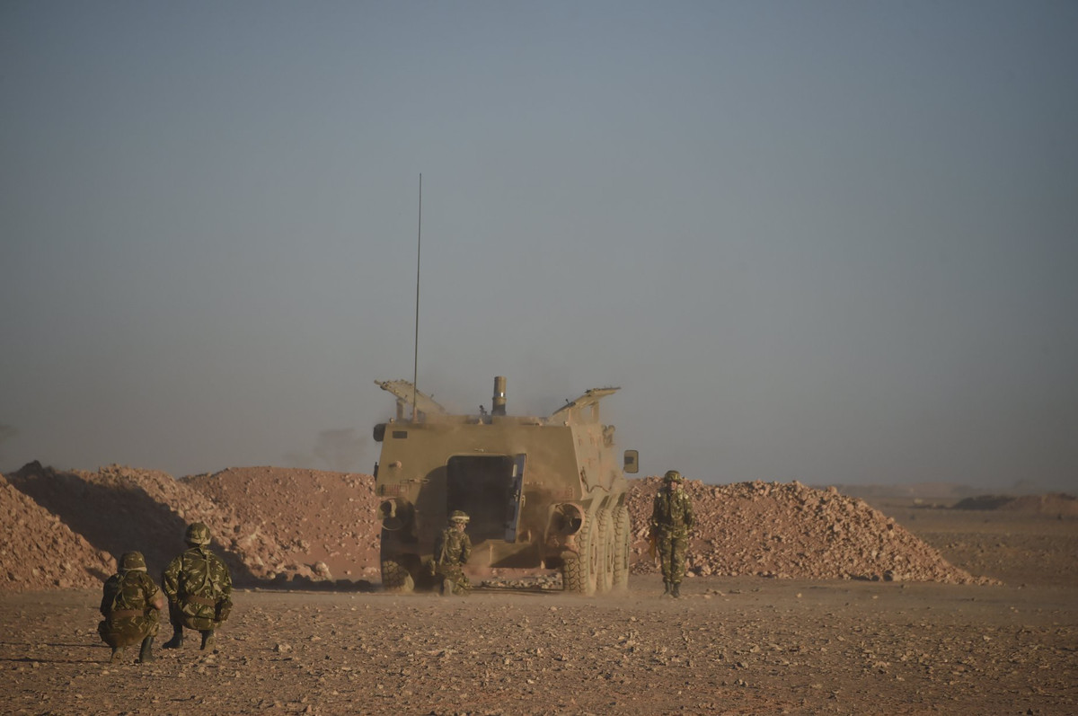 Khẩu đội súng cối tự hành 120mm SM4 được Algeria mua của Trung Quốc. Nguồn ảnh: dambiev