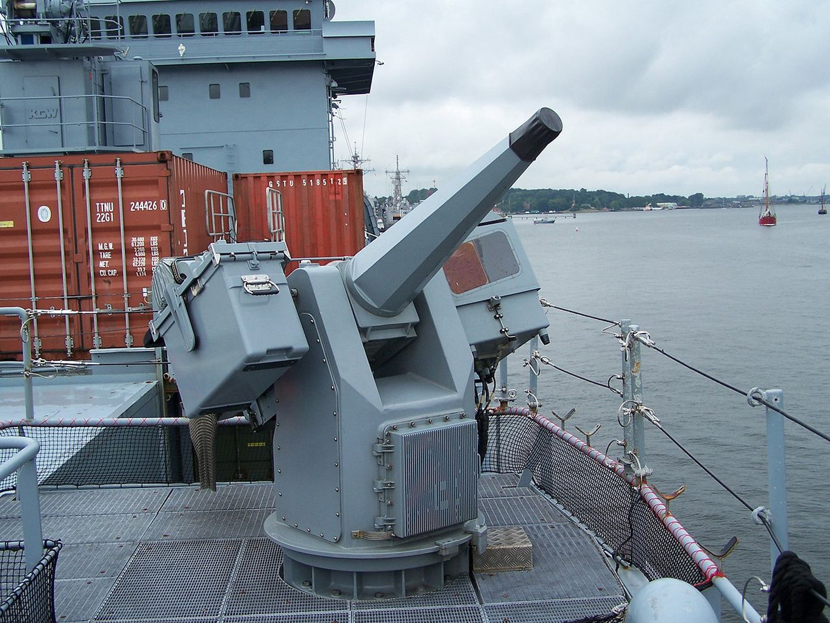 Hai khẩu pháo tự động MGL-27 cỡ 27mm có tốc độ bắn 1.700 phát/phút, tầm bắn hiệu quả 2-2,5km. Nguồn ảnh: Wikipedia