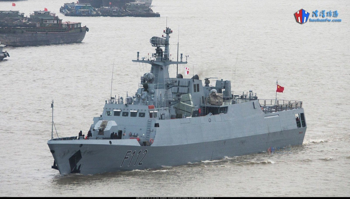 Mặc dù do Trung Quốc sản xuất, thế nhưng đáng ngạc nhiên là BNS Prottoy trang bị radar và hệ thống quản lý tác chiến của phương Tây thay vì dùng hàng Trung Quốc. Nguồn ảnh: Pinterest