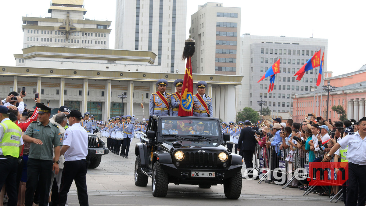 Cách đây 98 năm về trước, các lực lượng cách mạng Mông Cổ với sự hỗ trợ từ Hồng Quân Liên Xô đã đánh bại các đạo quân phản động. Ngày 10/7, Chính phủ Nhân dân Mông Cổ được thành lập, ngày 11/7 chính quyền mới tuyên bố giành thắng lợi trong cuộc cách mạng nhân dân tại cuộc mít tinh lớn ở thị trấn Urga. Nguồn ảnh: eagle.mn