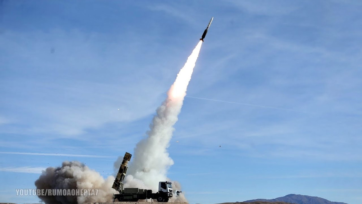 Đáng lưu tâm, Sayyad 2 vốn được thiết kế dựa trên tên lửa hải đối không RIM-66 SM-1 cảu Mỹ với hình dạng giống hệt, chỉ khác kích thước. Nguồn ảnh: Youtube