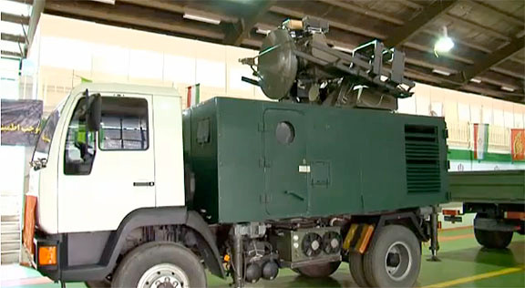 Tên lửa phòng không cơ động tầm thấp Herz-9 có tầm bắn 8-12km. Các tướng lĩnh Iran quảng cáo hệ thống sử dụng công nghệ phần cứng - phần mềm tiên tiến nhất thế giới. Nguồn ảnh: Army Recognition