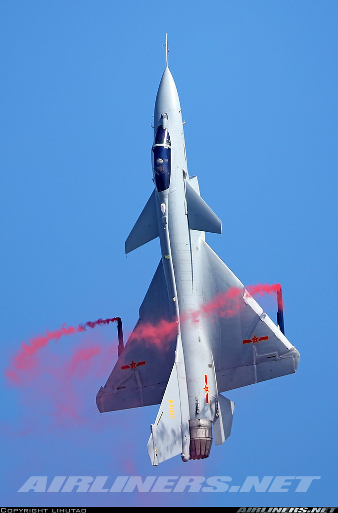 Tại triển lãm hàng không Chu Hải năm 2018, J-10B lắp WS-10B đã khiến cả thế giới ngỡ ngàng khi thực hiện khả năng bay lượn cực đỉnh, đặc biệt đã trình diễn thành công động tác bay "độc quyền của Nga" Pugachev Cobra. Nguồn ảnh: Airlines.net