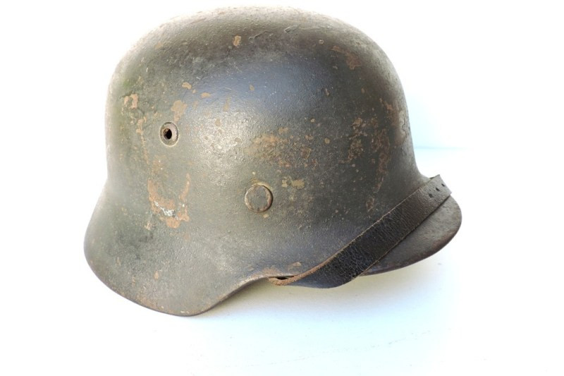 Mũ bảo hiểm Stahlmus của quân đội Đức quốc xã được sử dụng từ Thế chiến I cho đến hết Thế chiến II. Nó được sử dụng từ năm 1916 với thiết kế ấn tượng và dễ nhận biết. Ảnh: Warspot.