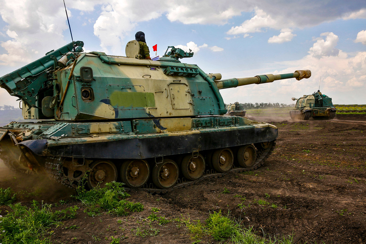 Theo mạng quân sự Nga, mới đây tiểu đoàn pháo tự hành 2, Lữ đoàn pháo binh 227, Quân đoàn 49, Quân khu phía Nam đã tiếp nhận 18 khẩu pháo tự hành 2S19M1 Msta-S vừa được chuyển tới trong mùa Xuân năm nay. Nguồn ảnh: Bộ Quốc phòng Nga